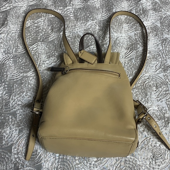 Coach Backpack 09368 - Picture 2 of 14